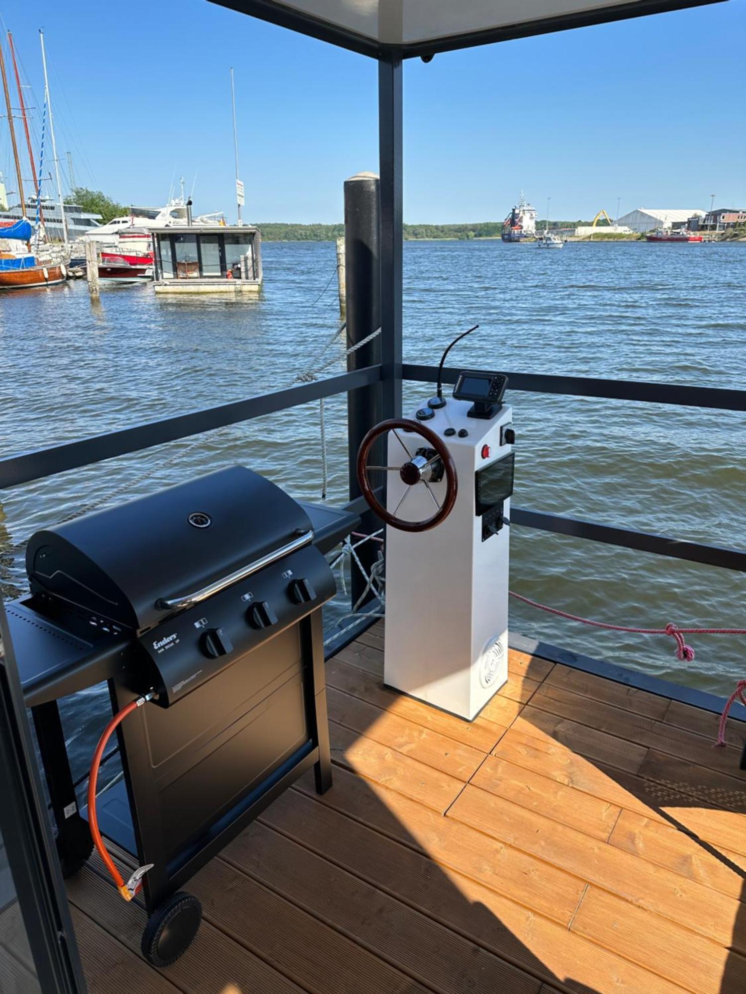 Premium Hausboot Trave Traum Διαμέρισμα Λίμπεκ Εξωτερικό φωτογραφία